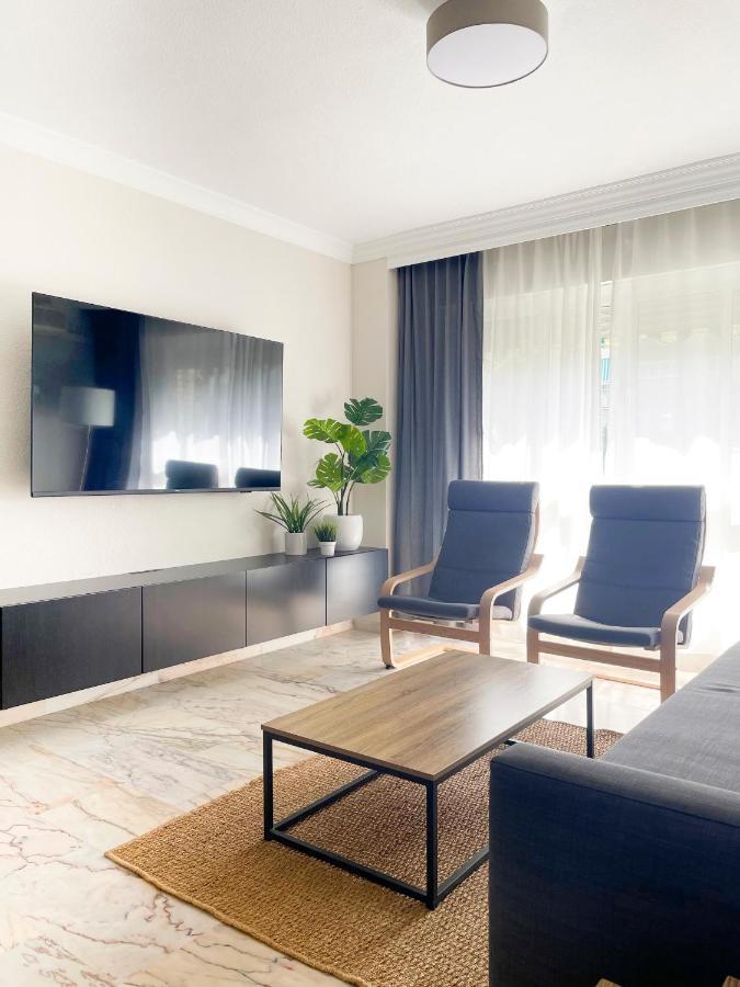 Holidays2Malaga Tomas De Echeverria 150 Mts To Beach & High Speed Wifi & Parking Apartment Bagian luar foto