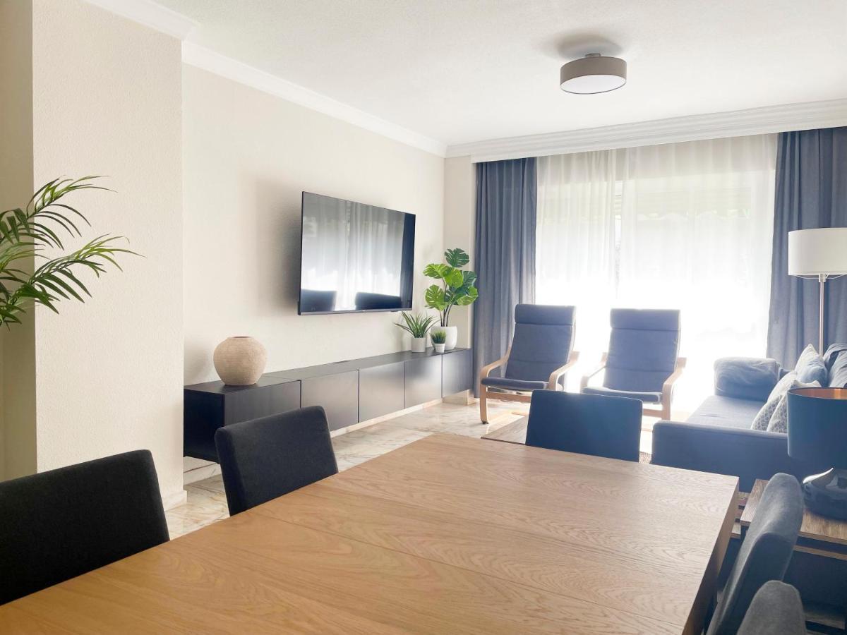 Holidays2Malaga Tomas De Echeverria 150 Mts To Beach & High Speed Wifi & Parking Apartment Bagian luar foto
