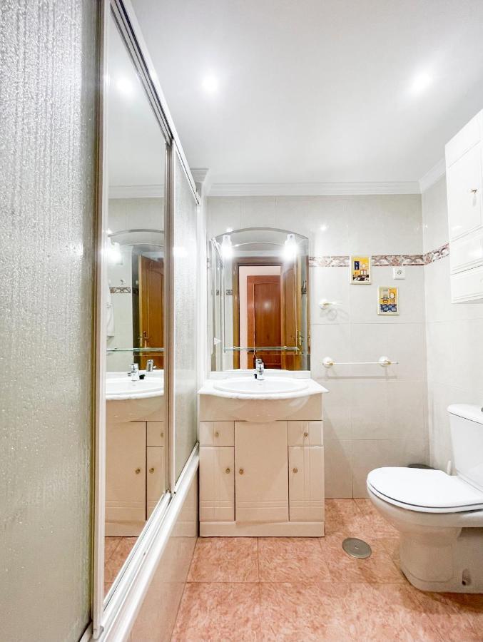 Holidays2Malaga Tomas De Echeverria 150 Mts To Beach & High Speed Wifi & Parking Apartment Bagian luar foto